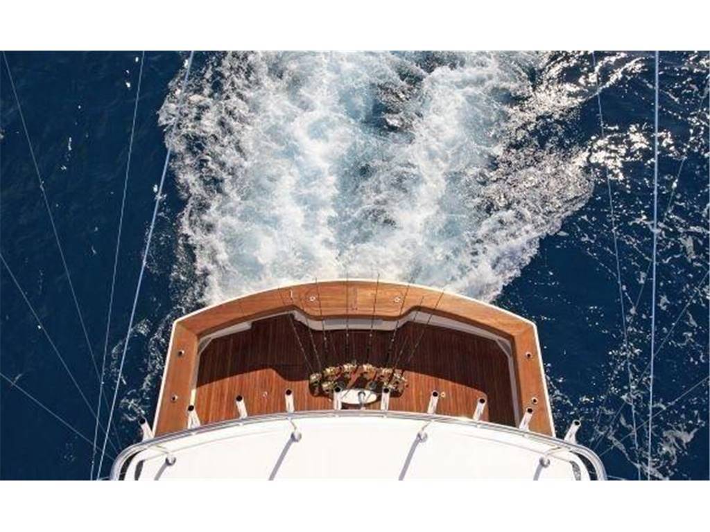 Hatteras 77 convertible
