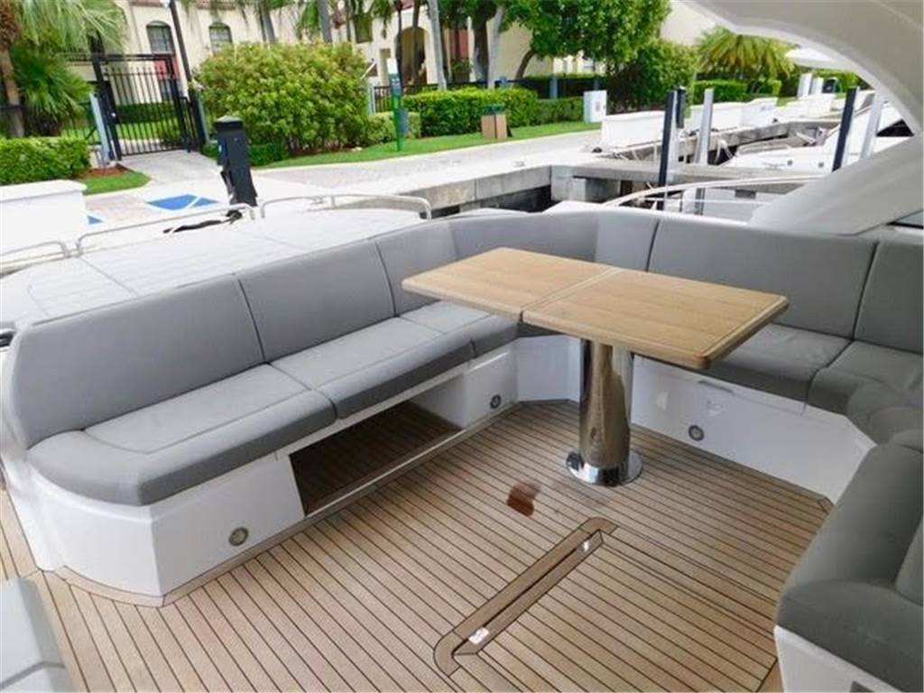 Sunseeker Predator 57