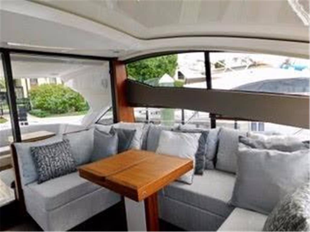 Sunseeker Predator 57