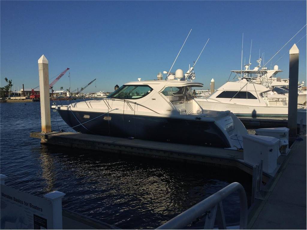 Tiara 4300 sovran