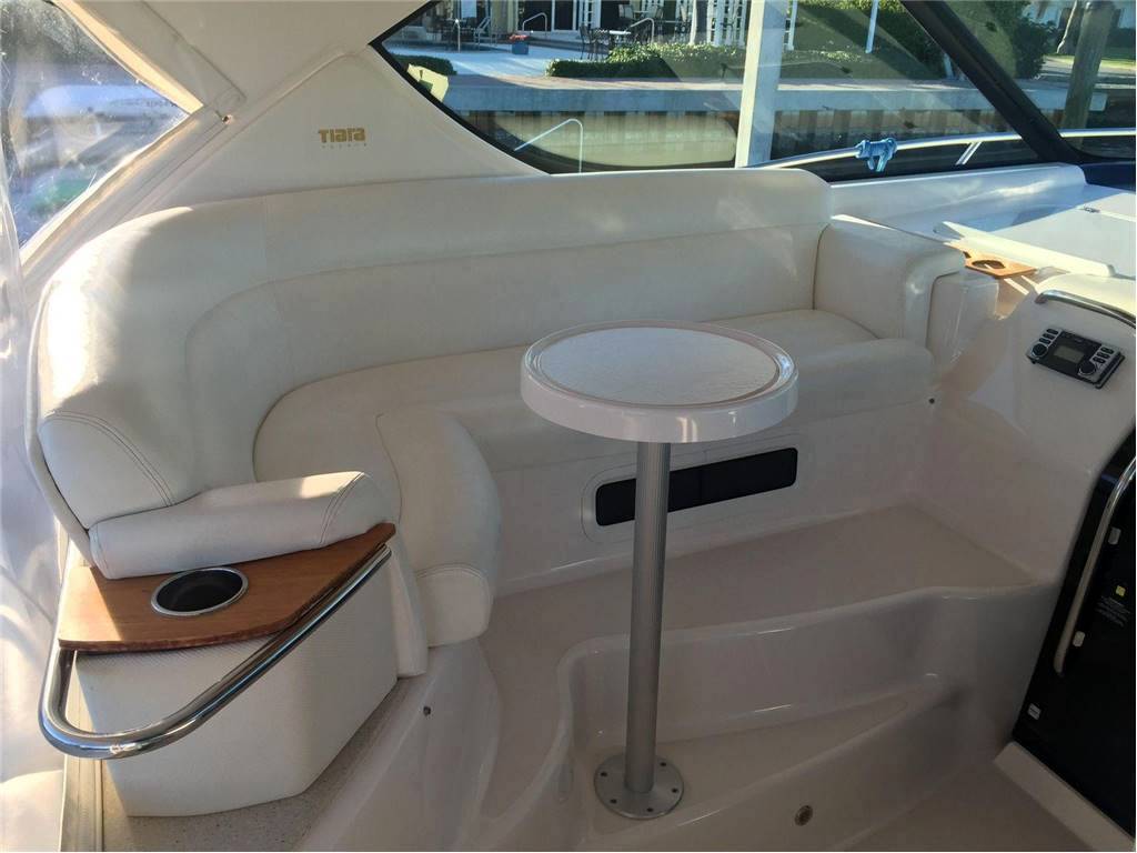 Tiara 4300 sovran