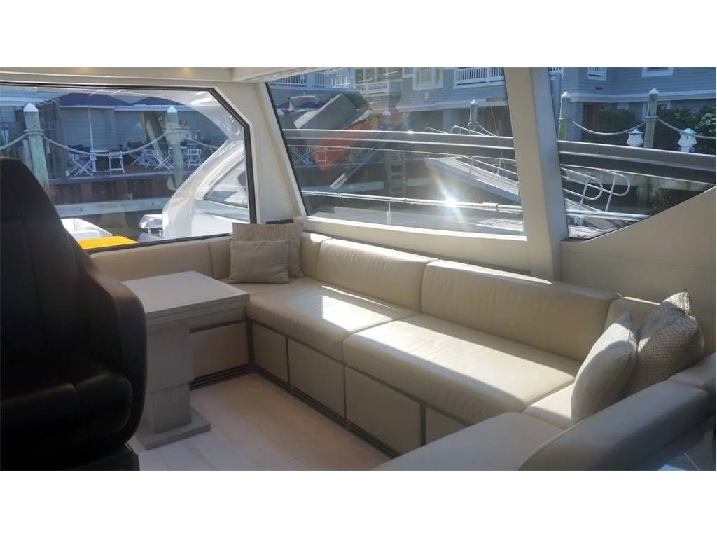 Pershing 62