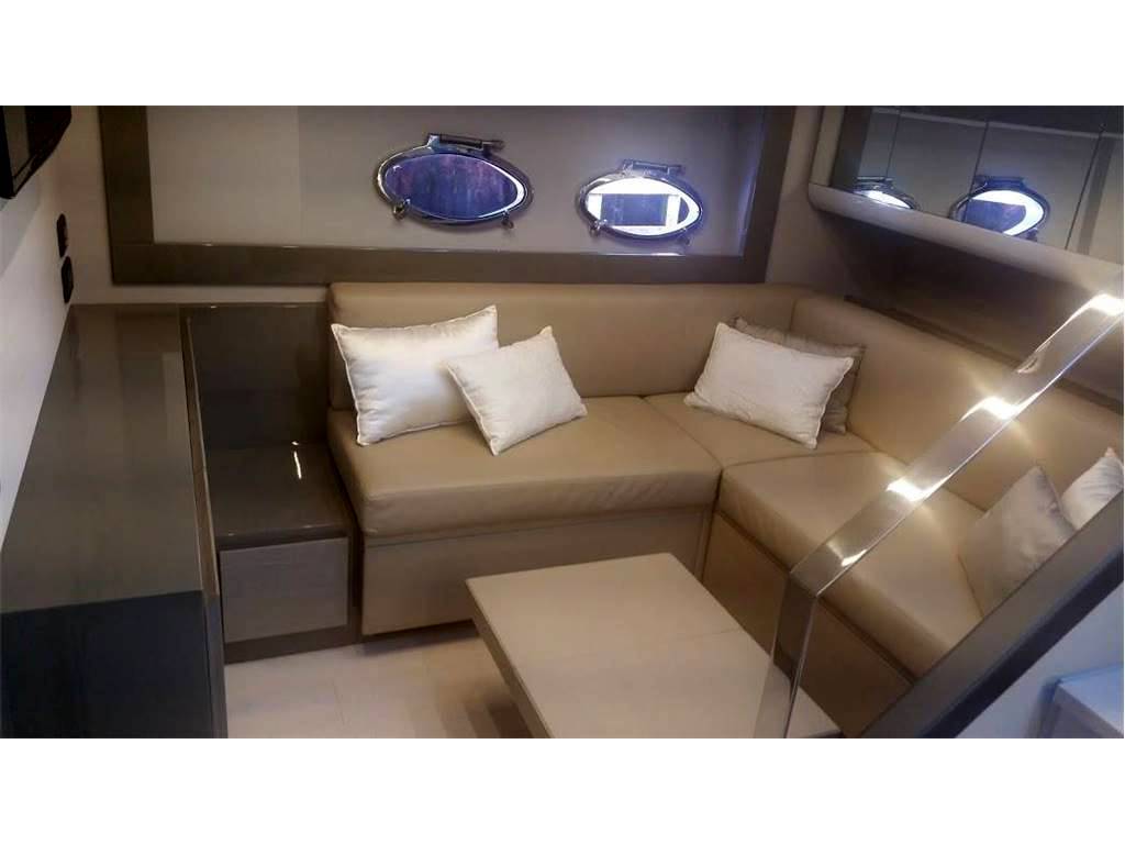 Pershing 62
