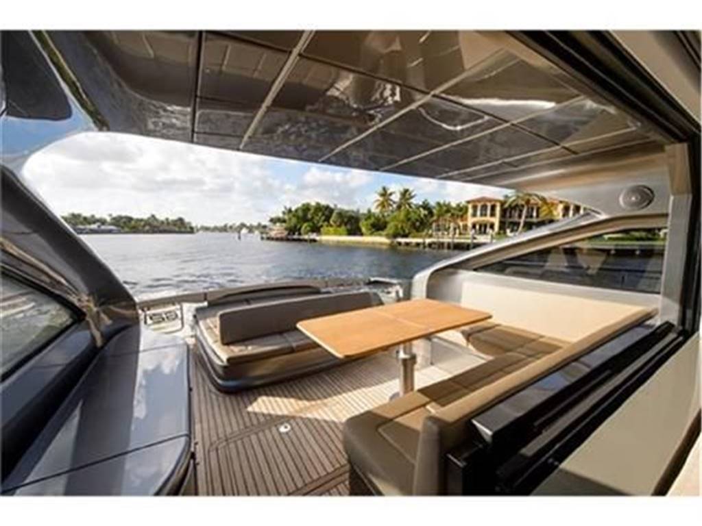 Pershing 62