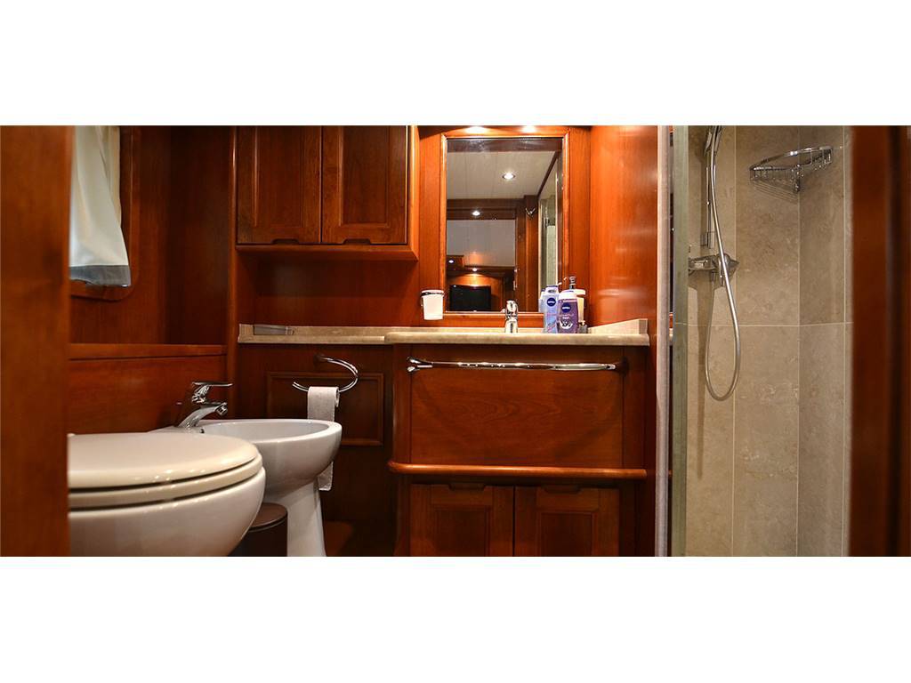 Terranova Explorer 68