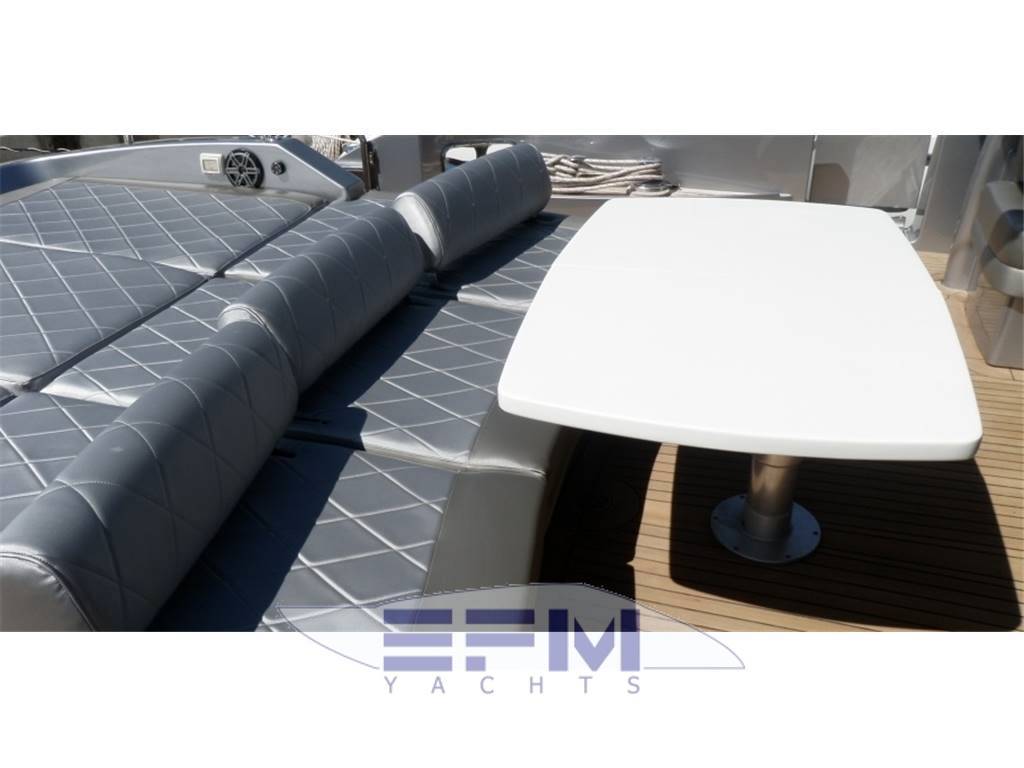 Azimut 86s