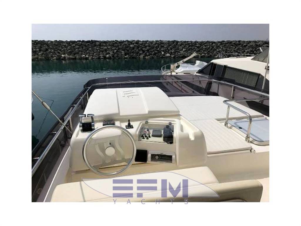 Ferretti 510 fly