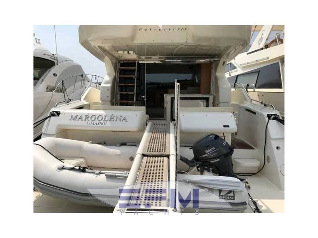 Ferretti 510 fly