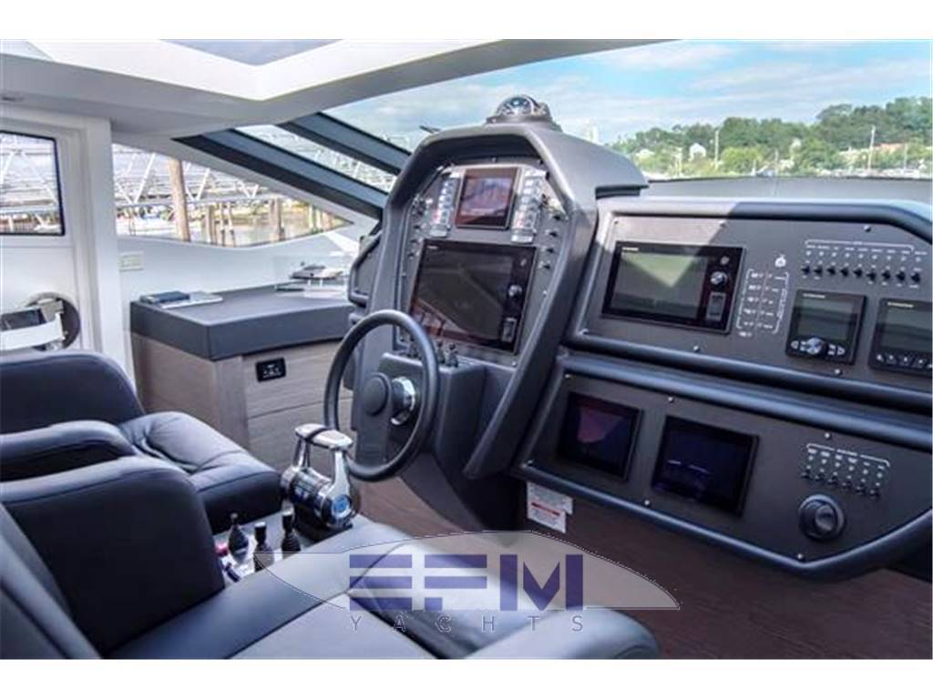 Pershing 74
