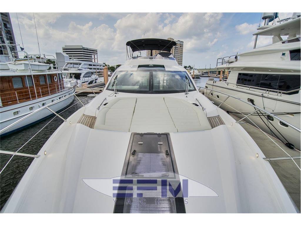 Sunseeker 68 sport yacht