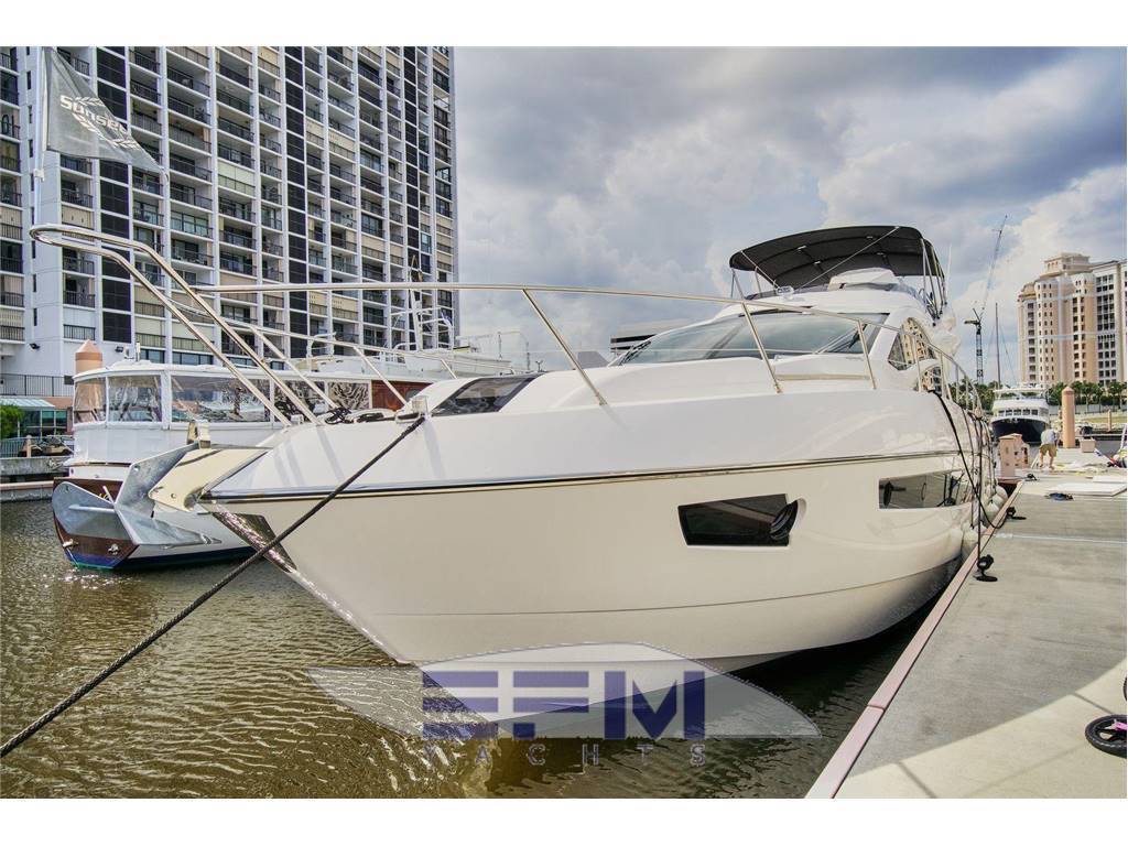 Sunseeker 68 sport yacht