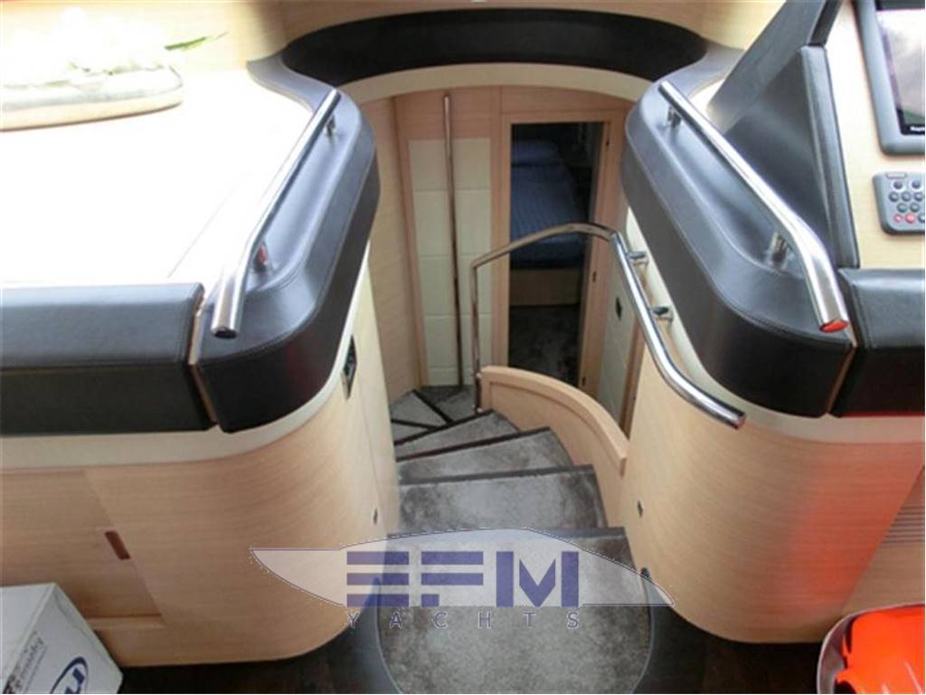 Azimut 78 fly