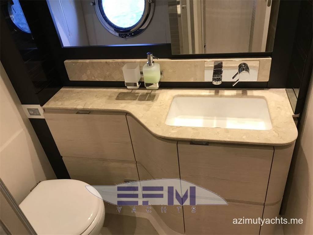 Azimut 66