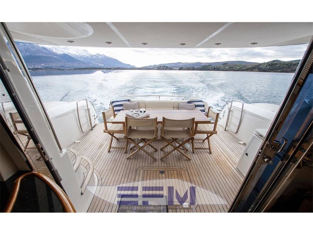 Sunseeker Manhattan 52