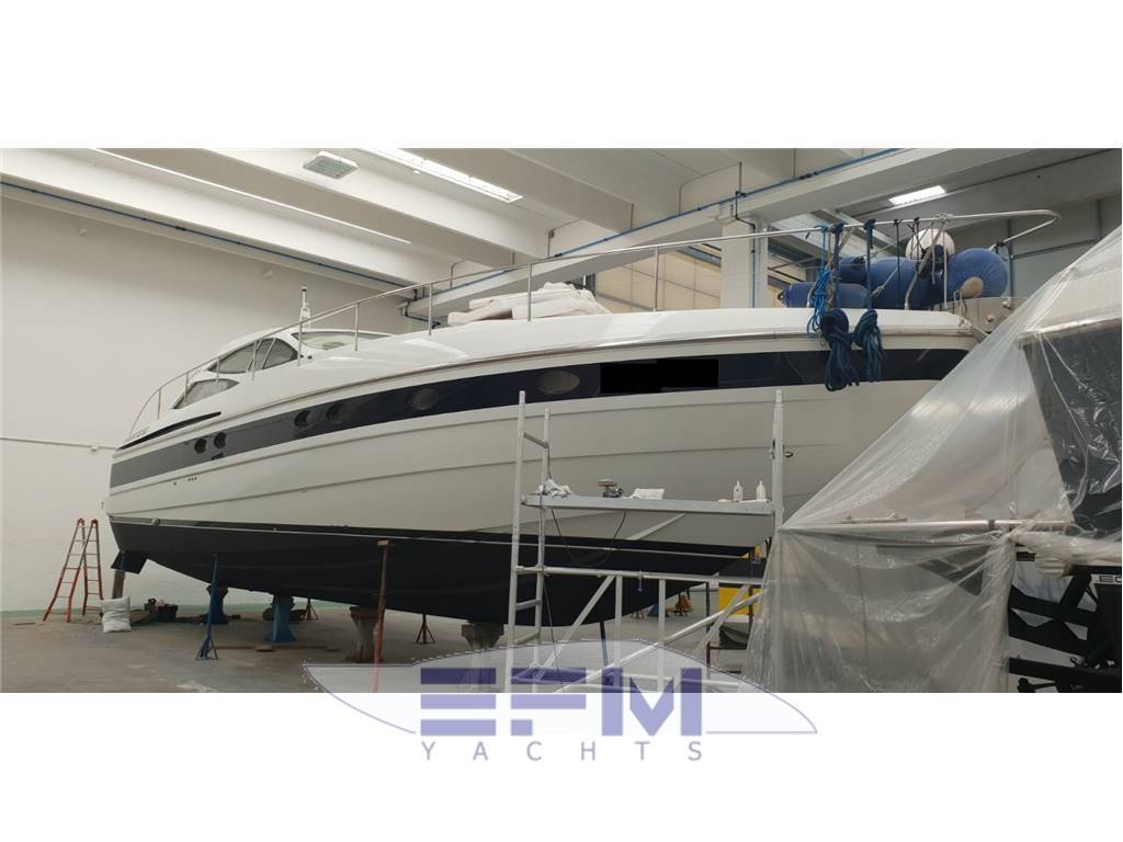 Pershing 52