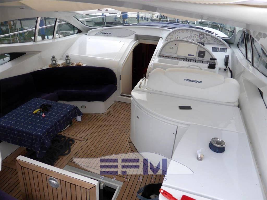 Pershing 52