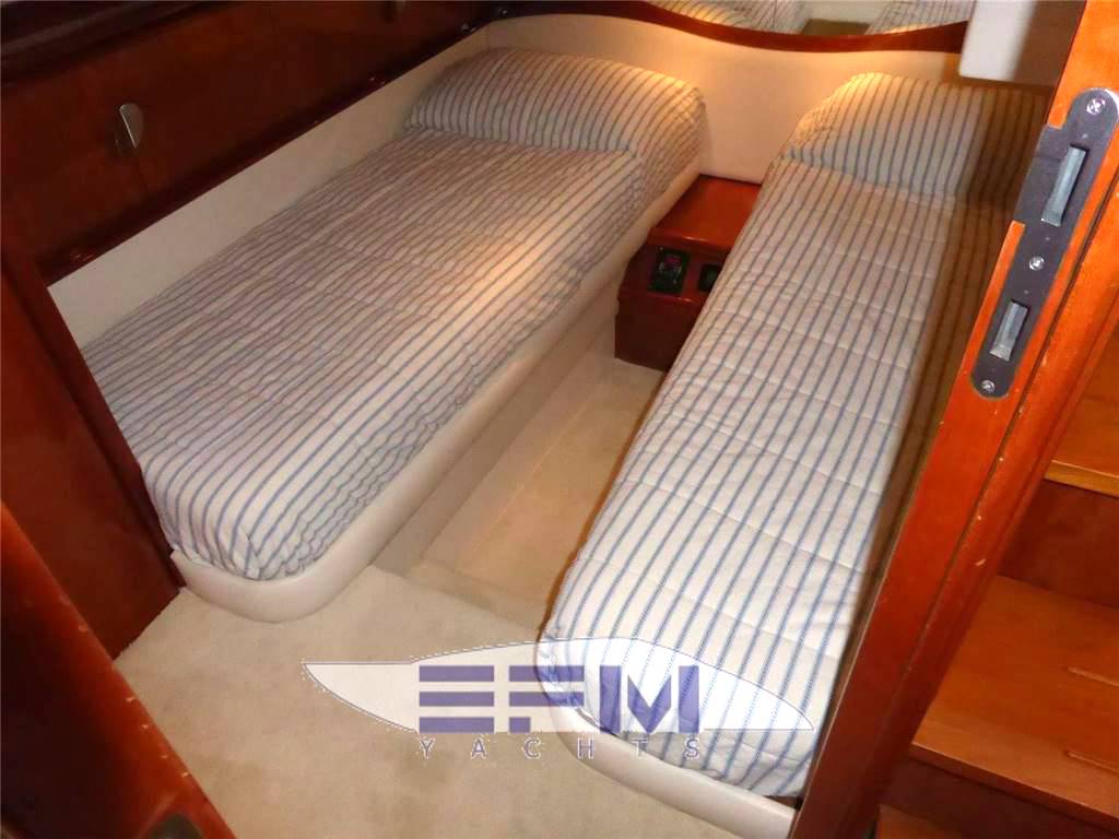 Pershing 52