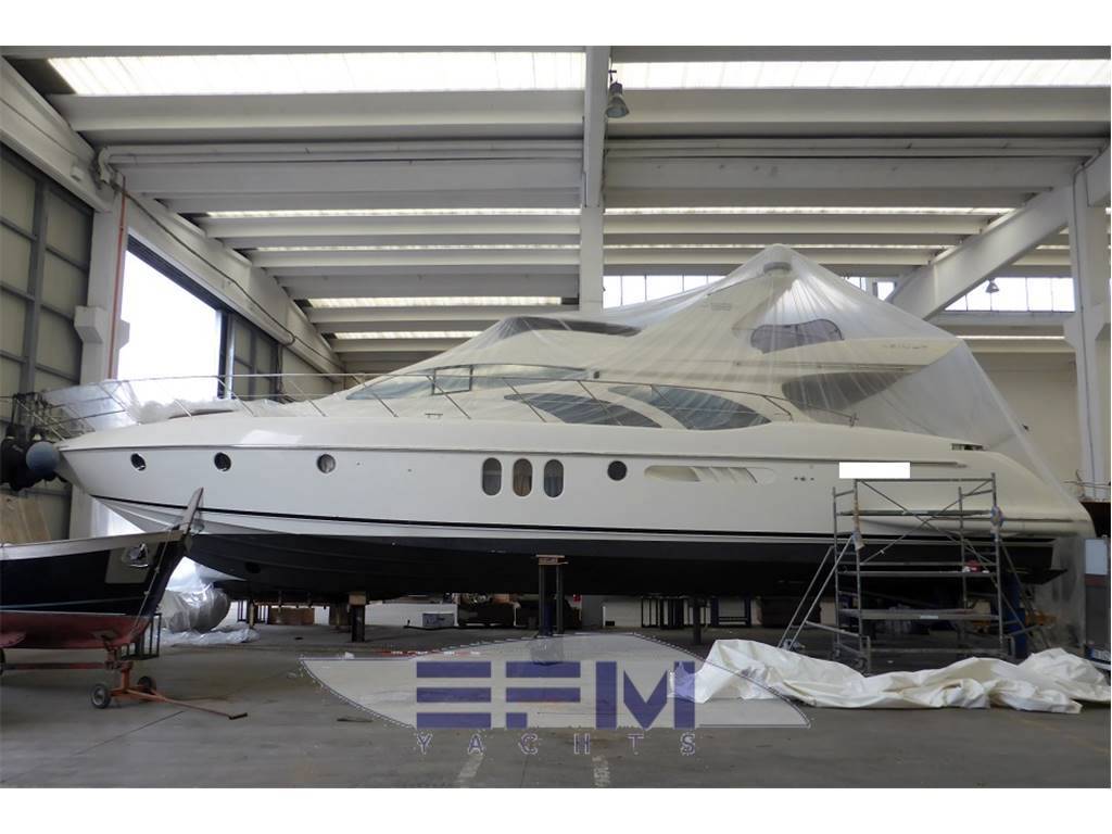 Azimut 62 fly