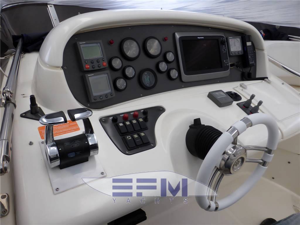 Azimut 62 fly