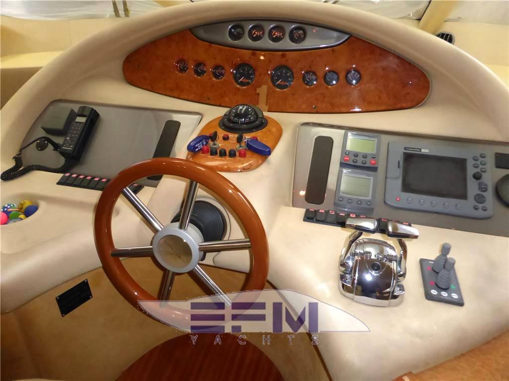 Azimut 62 fly