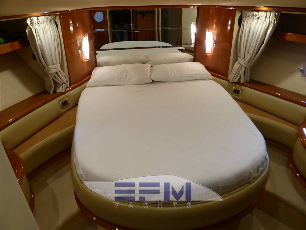 Azimut 62 fly