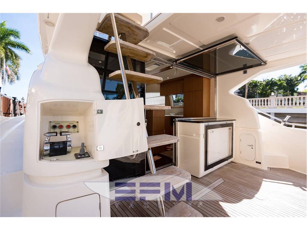 Ferretti 510