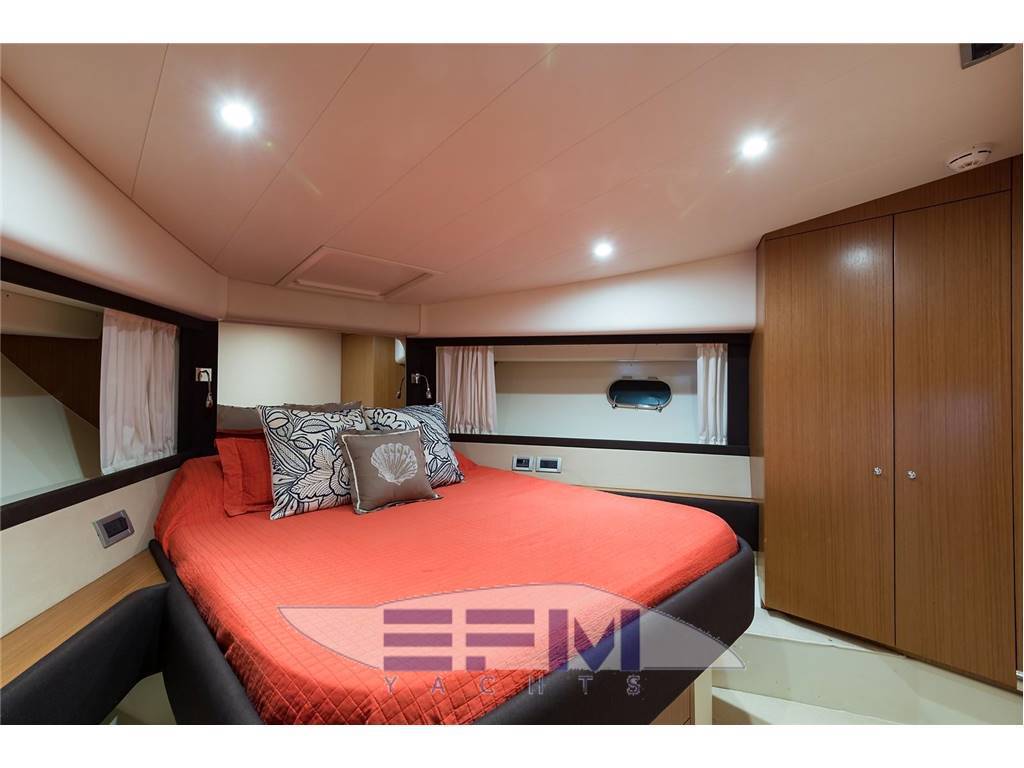 Ferretti 510