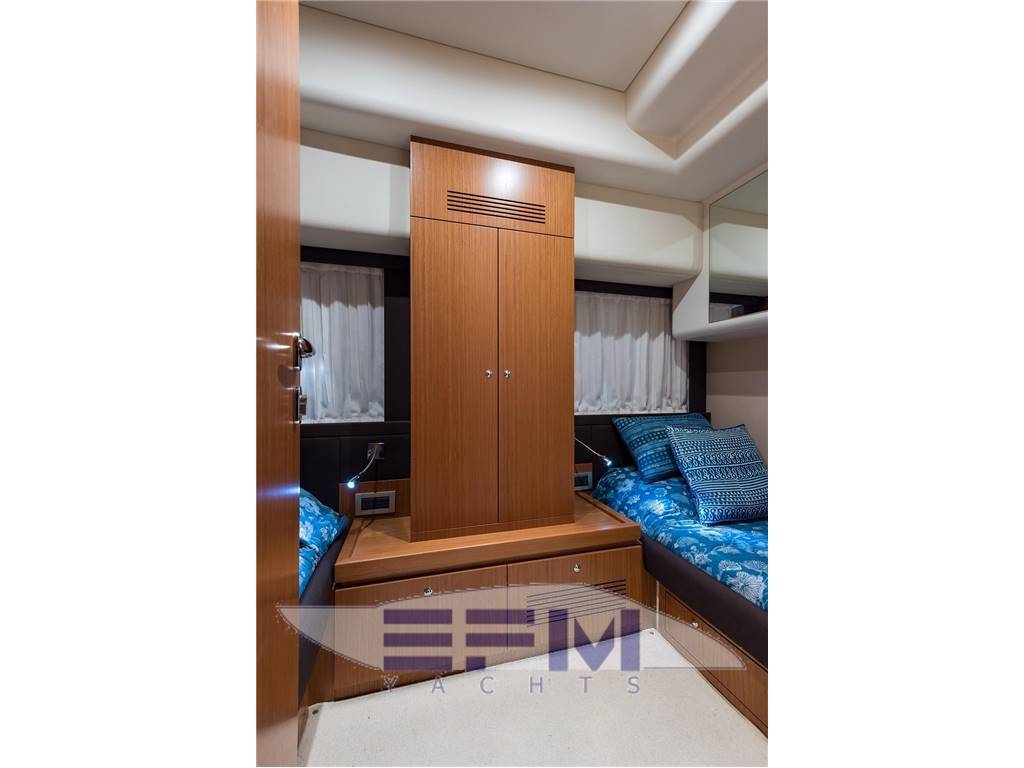 Ferretti 510