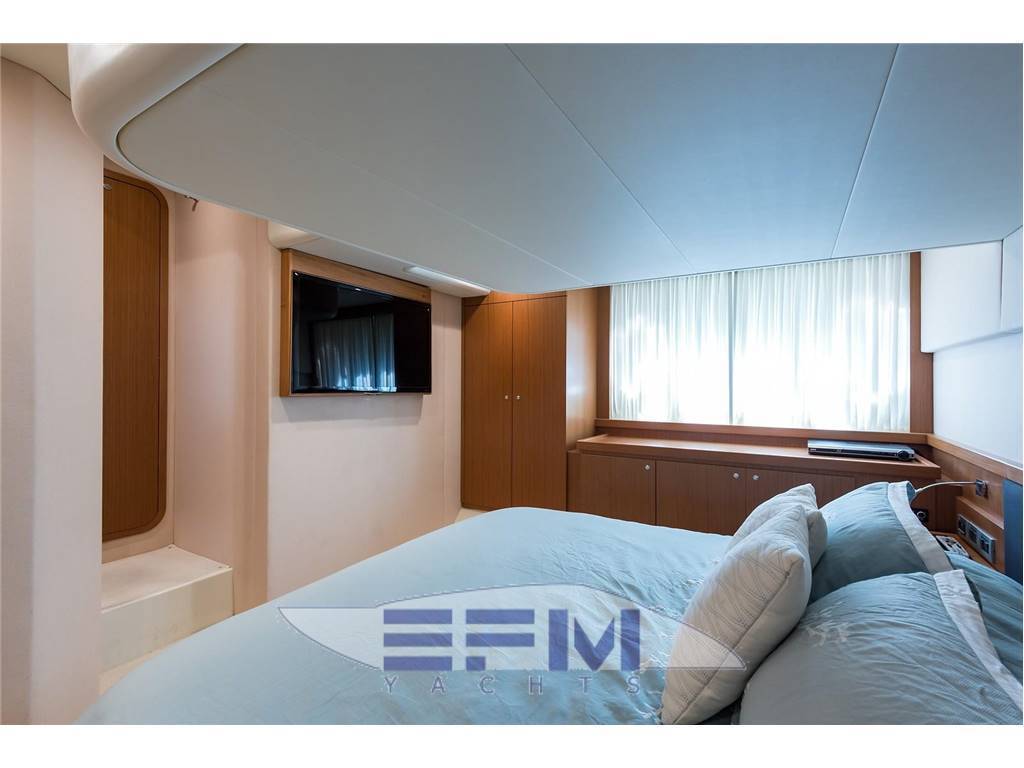Ferretti 510