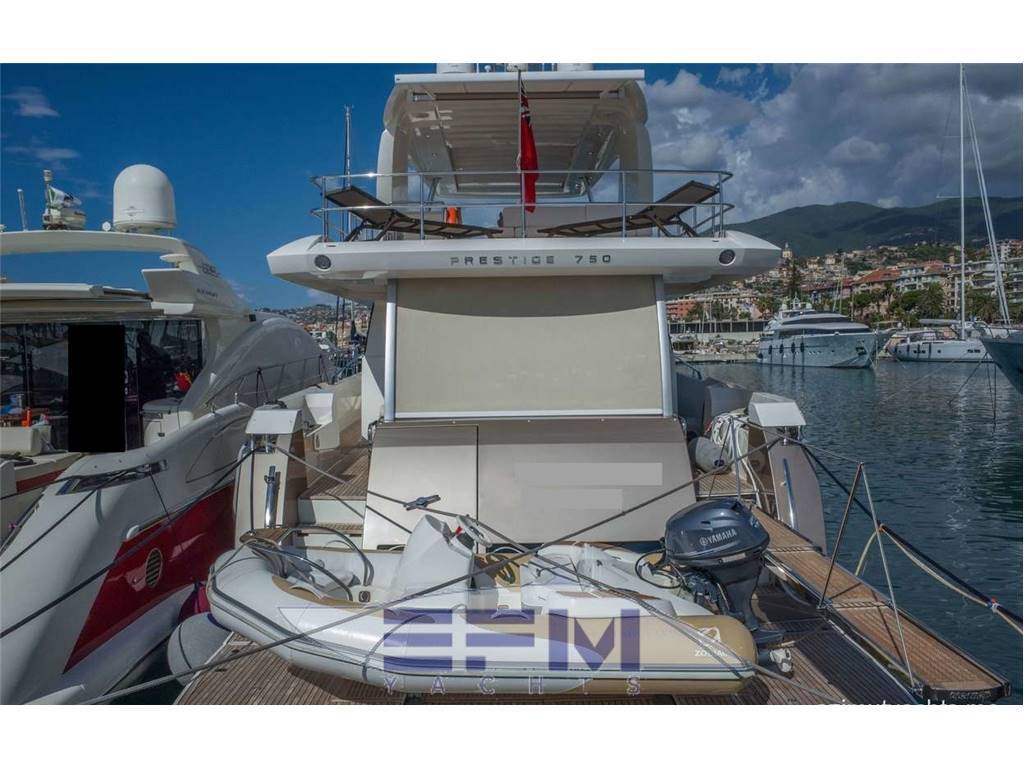 Prestige yachts 750