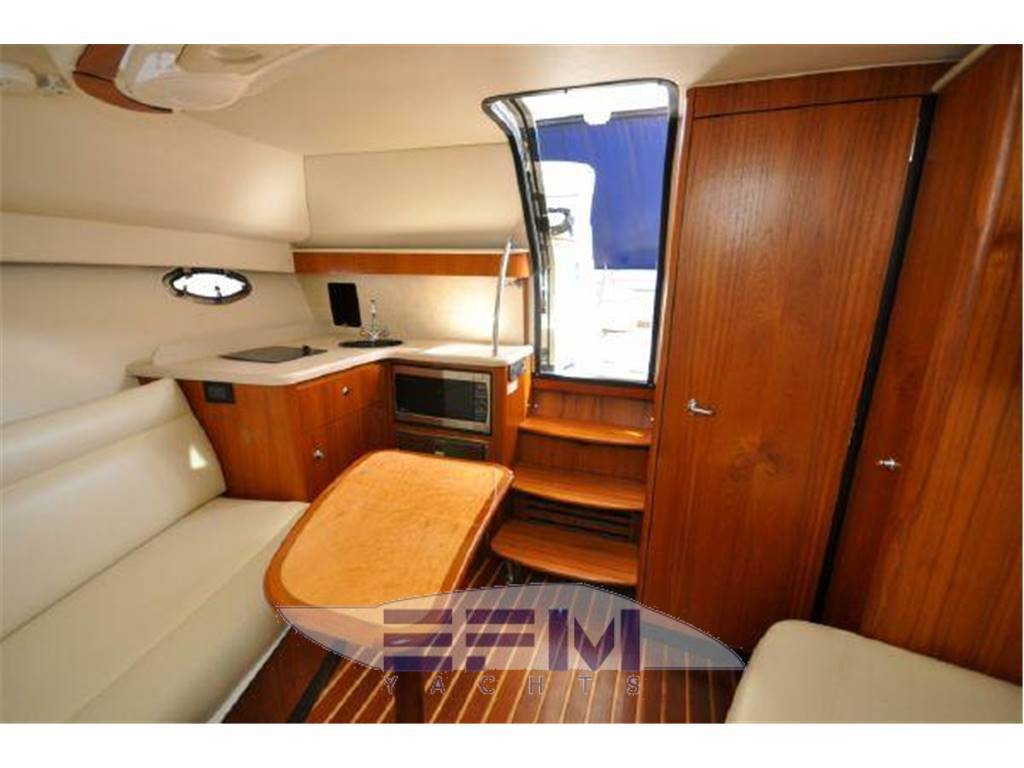 Tiara 3000 open