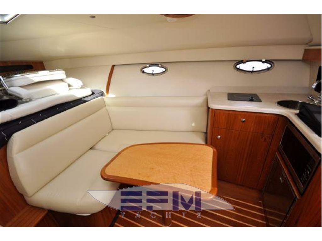 Tiara 3000 open