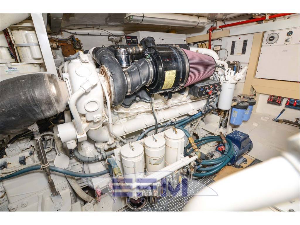 Hatteras 64 convertible