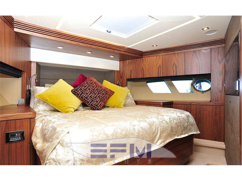 Sunseeker 75 yacht