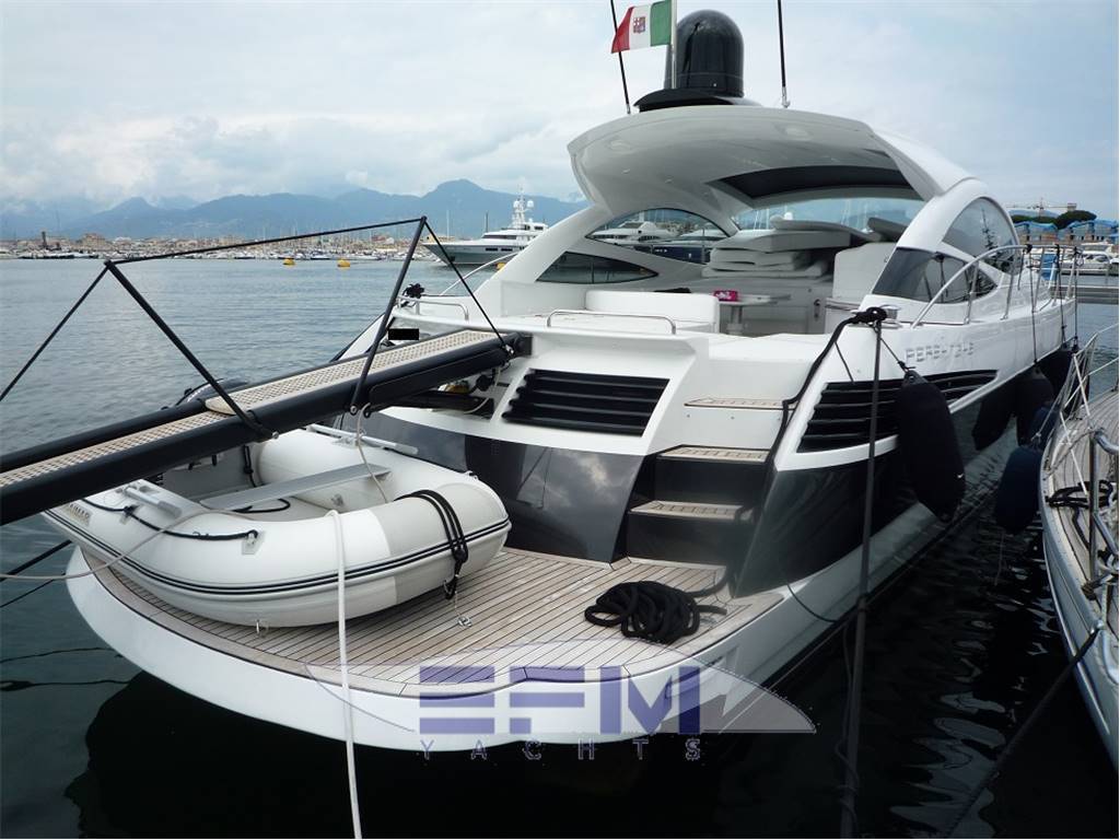 Pershing 46