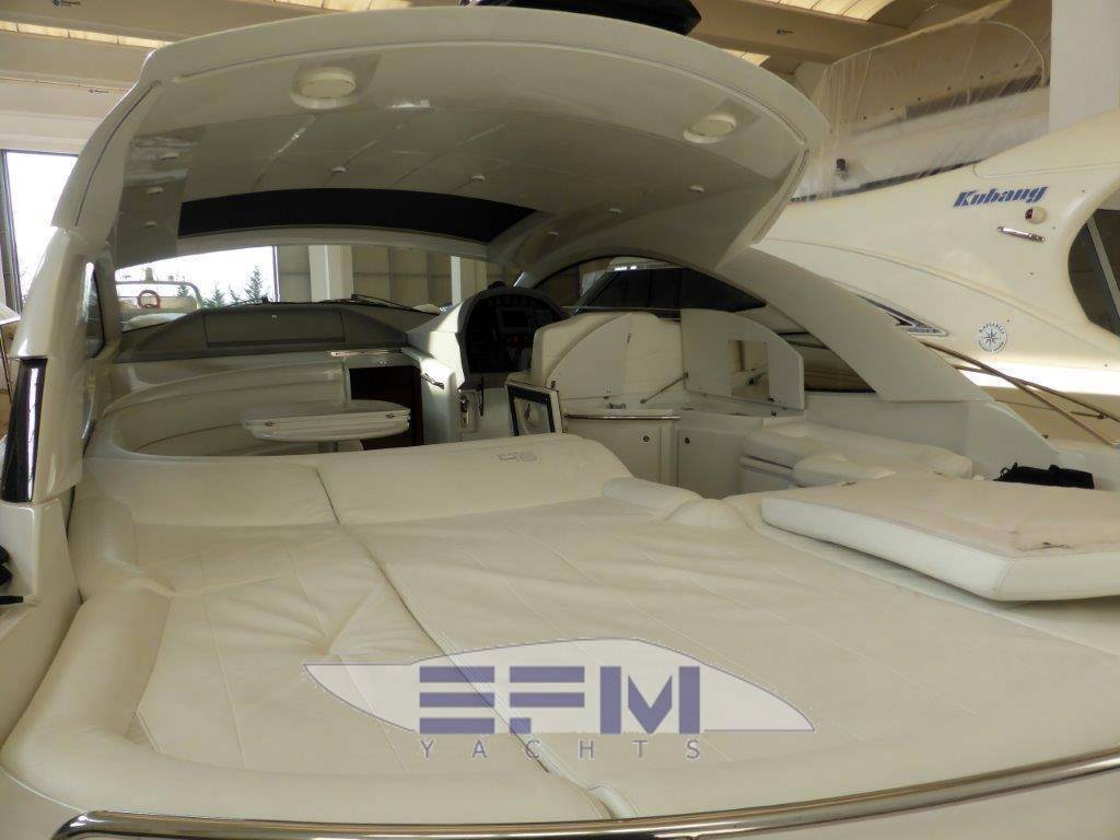 Pershing 46