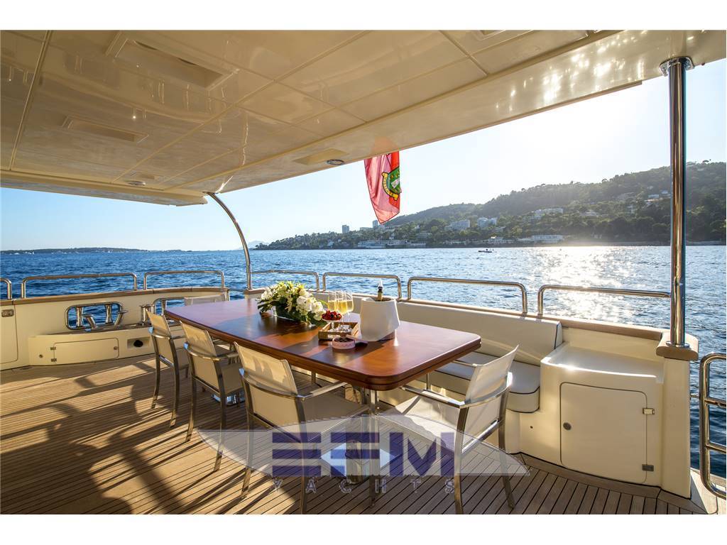 Azimut benetti 105 grande