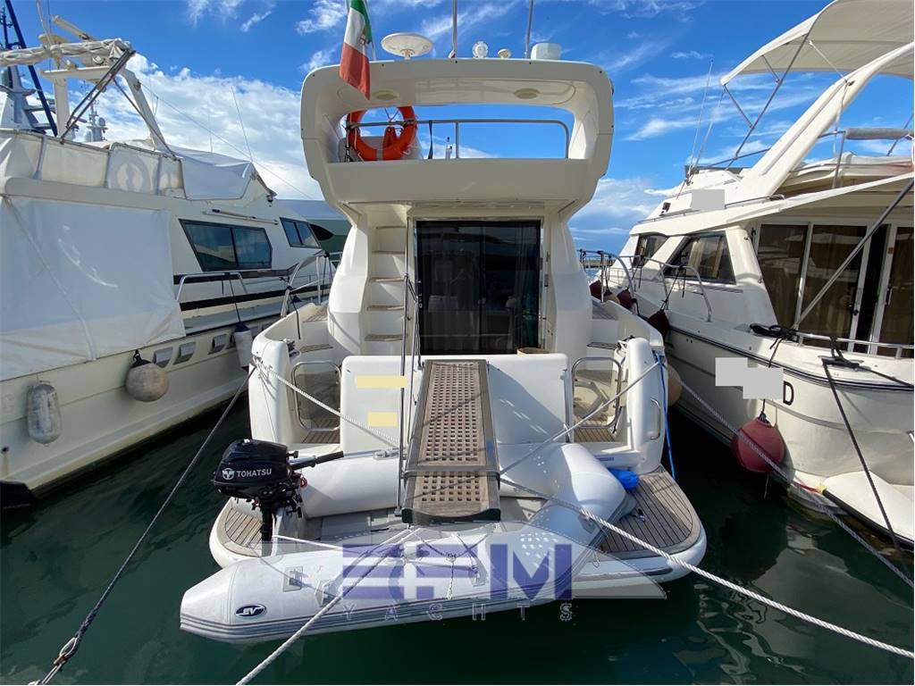 Azimut Az 39
