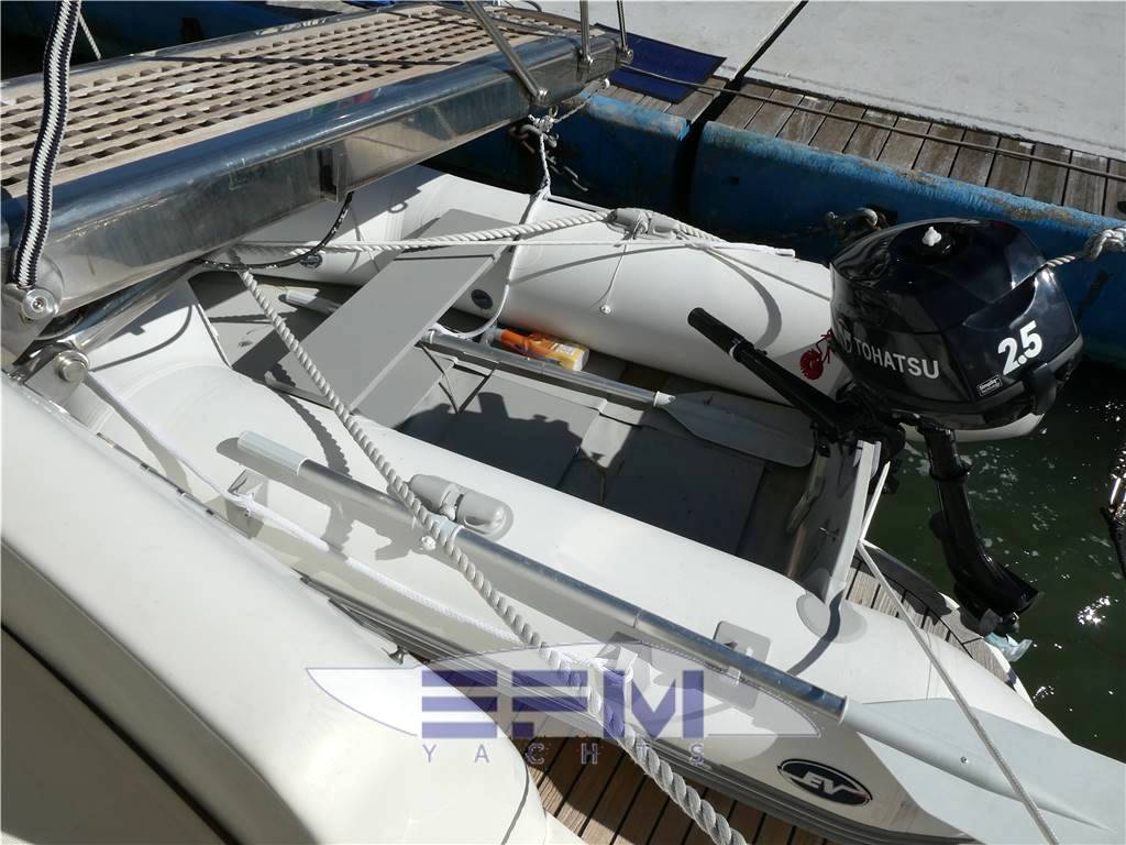 Azimut Az 39