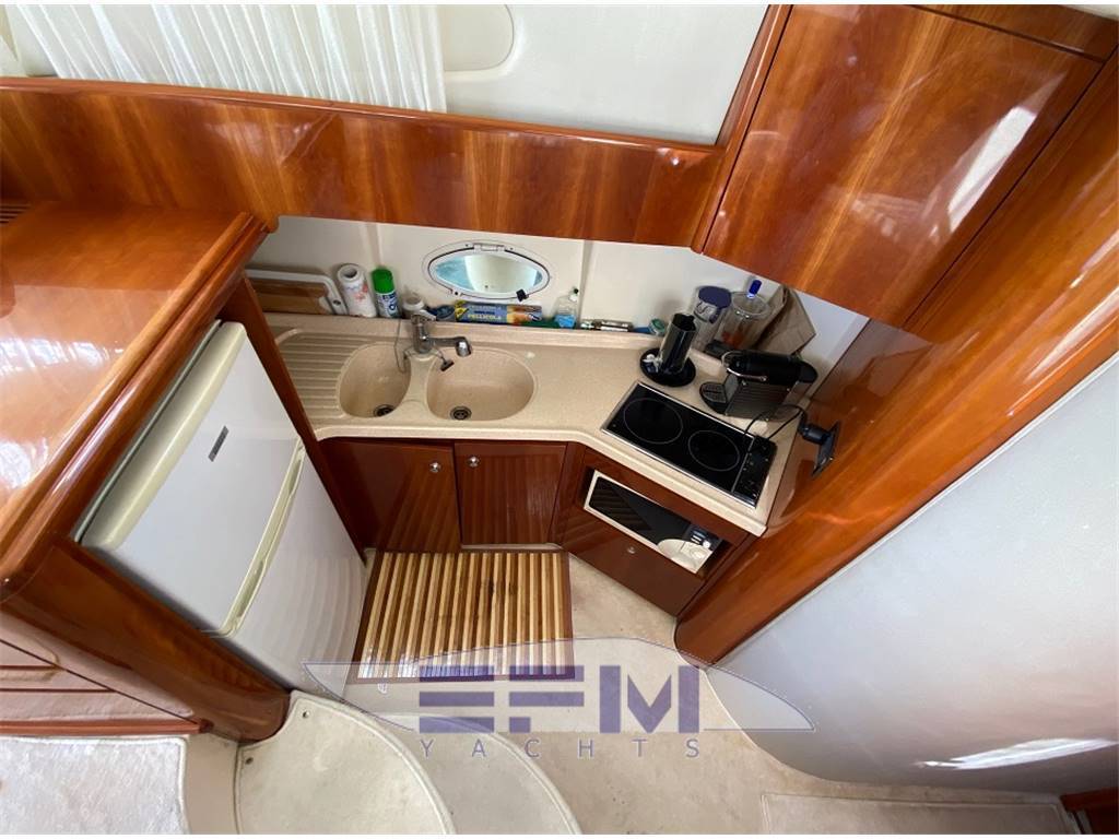 Azimut Az 39