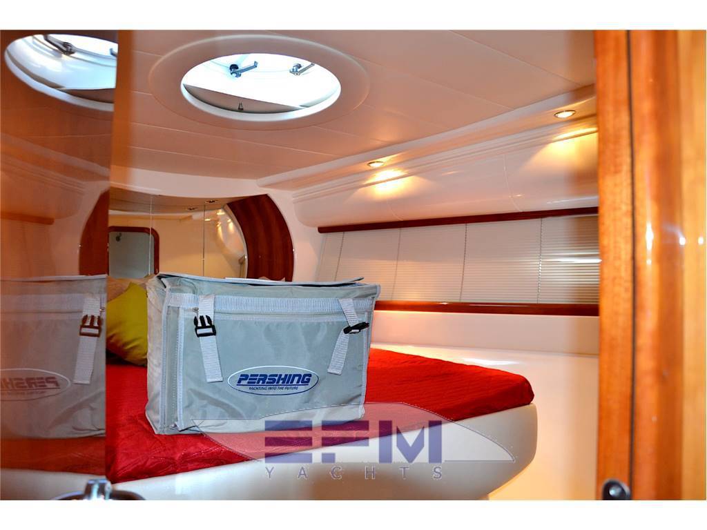 Pershing 43