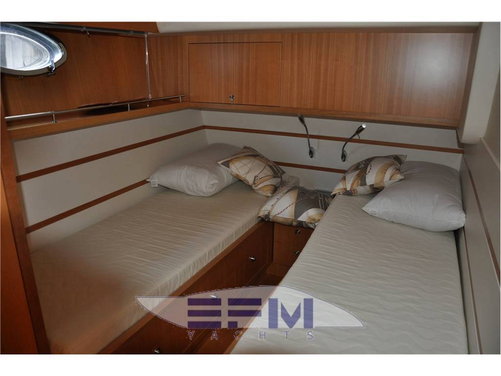 Uniesse 48 ht