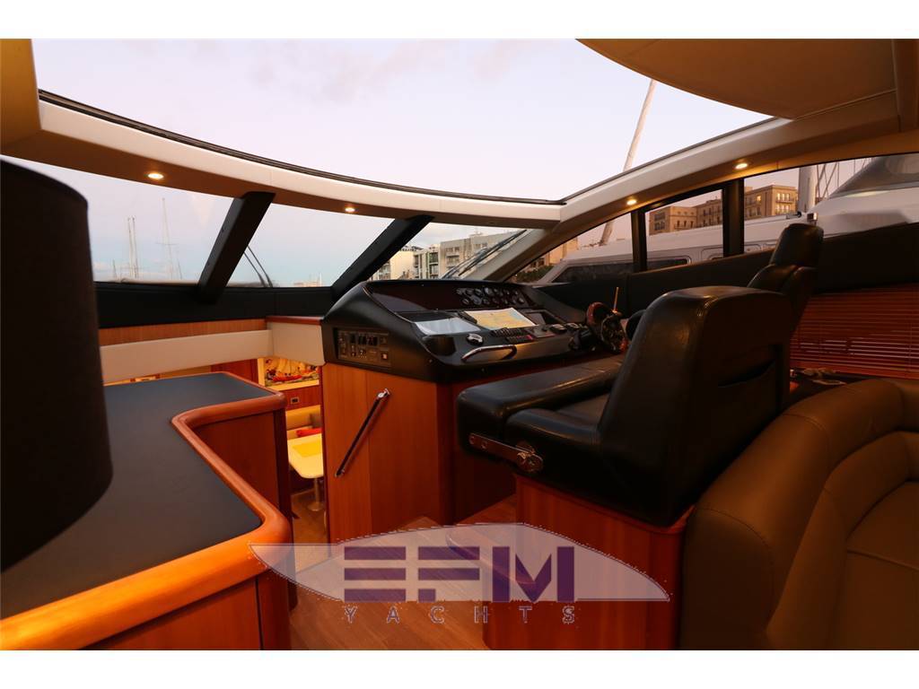 Sunseeker Predator 62