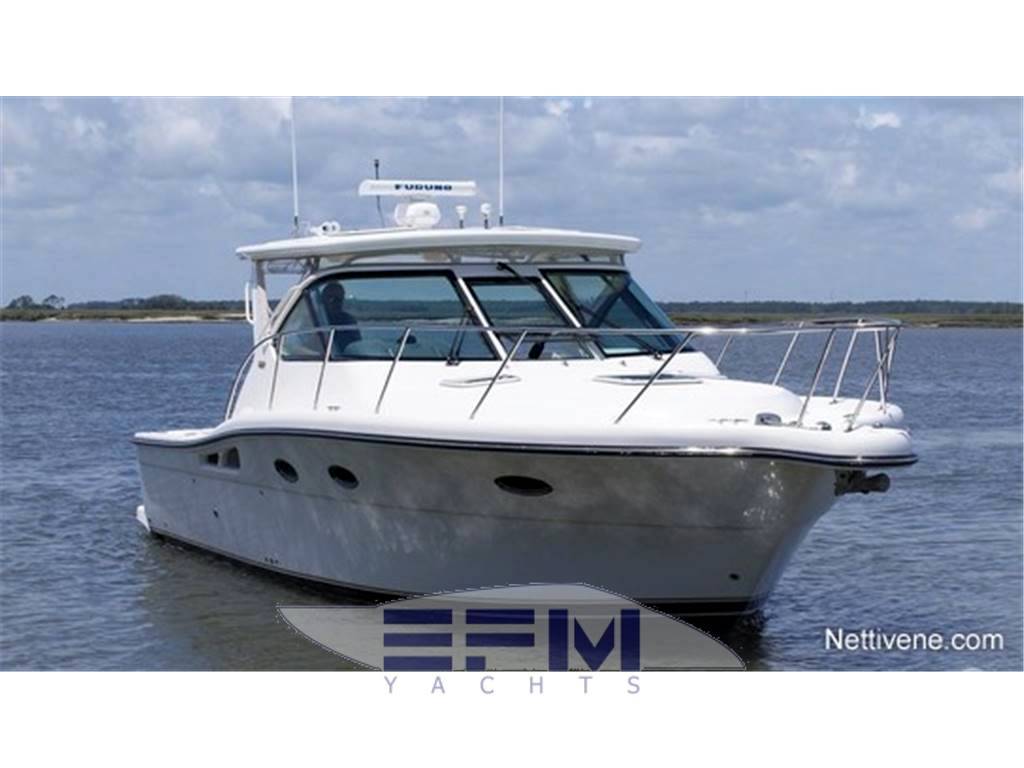 Tiara 3200 open