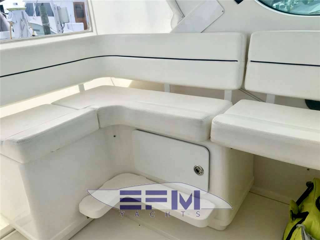 Tiara 3200 open