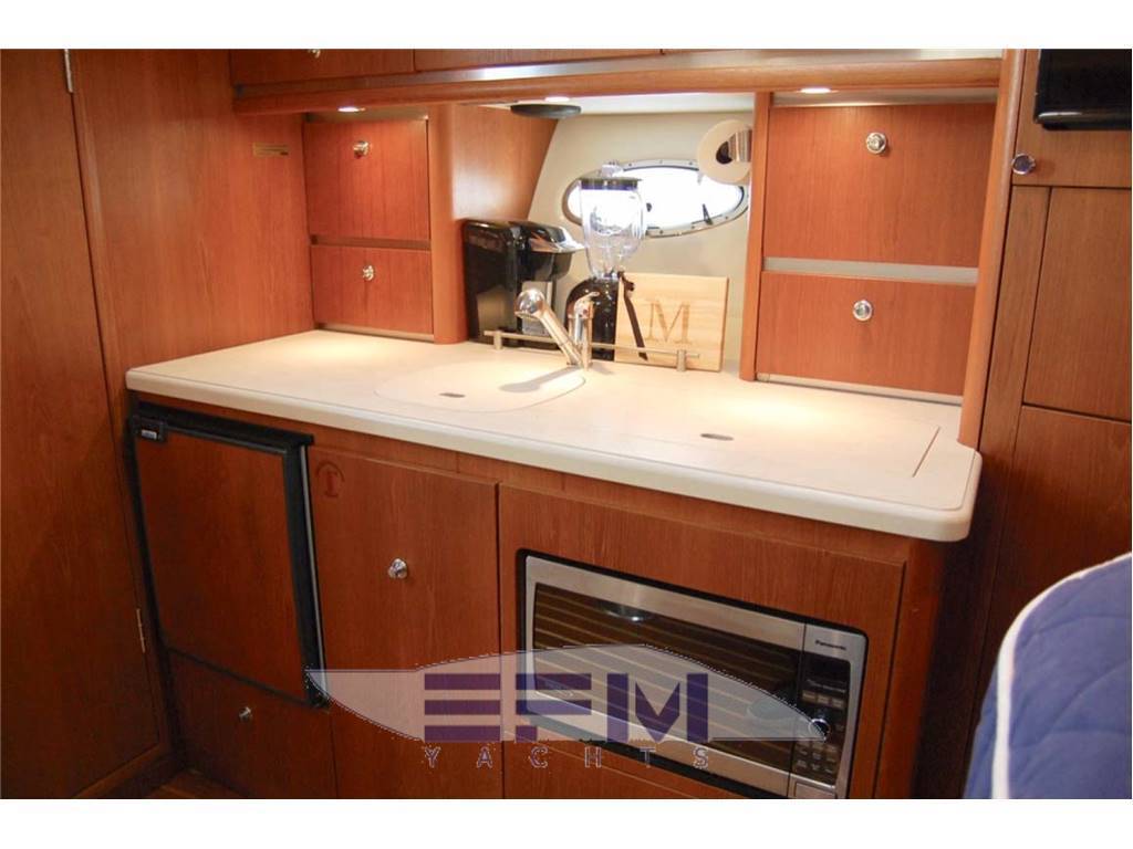 Tiara 3200 open
