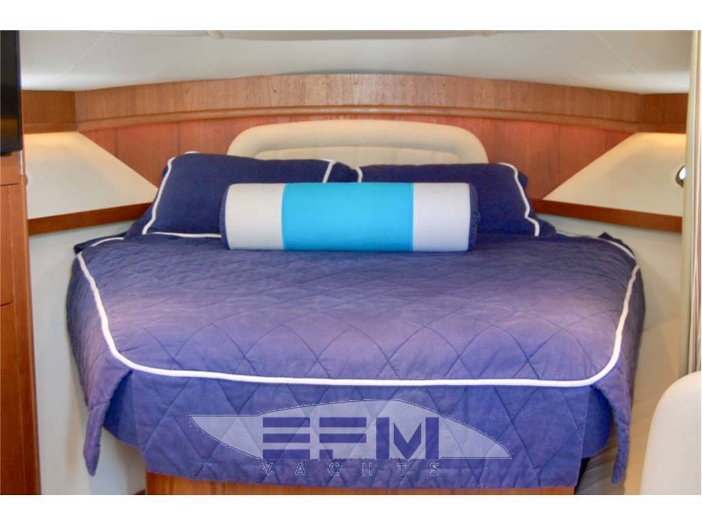 Tiara 3200 open