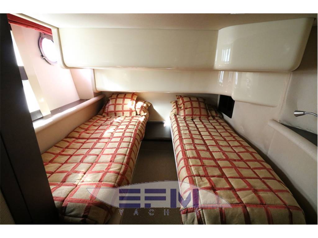 Azimut 43 s