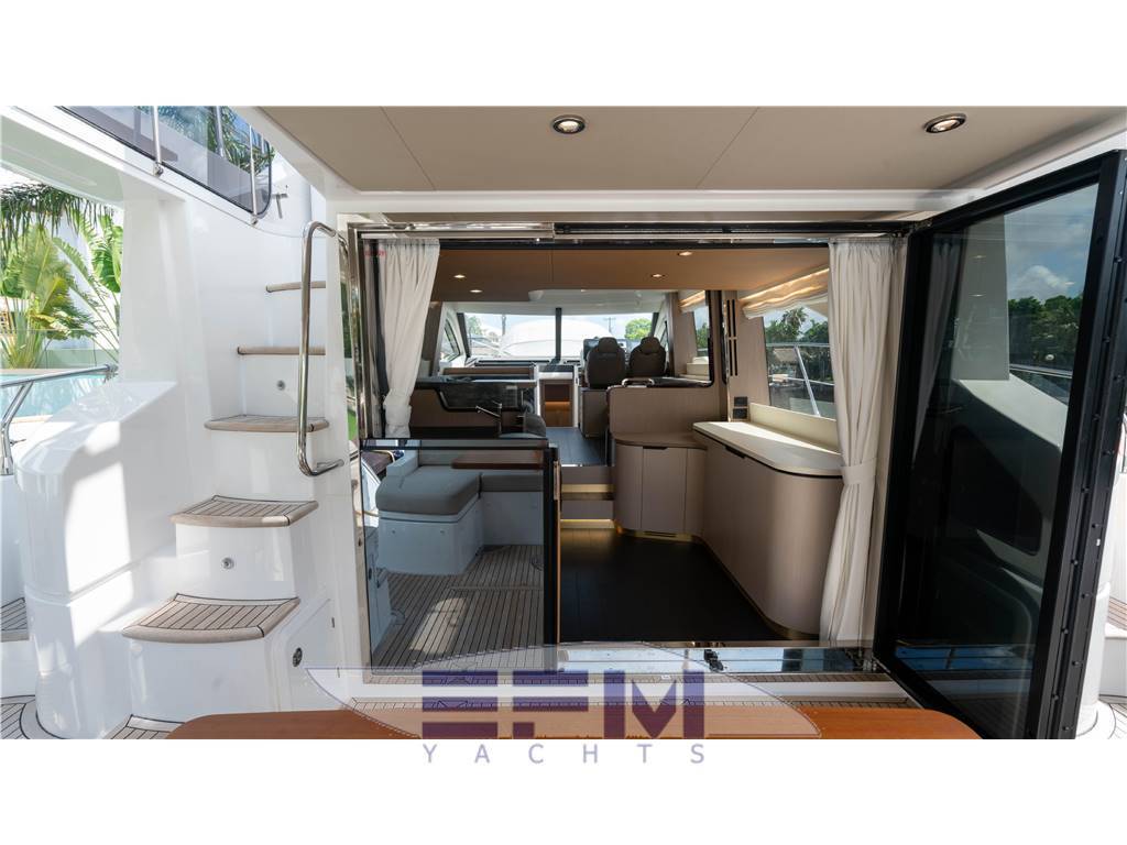 Azimut 55 fly