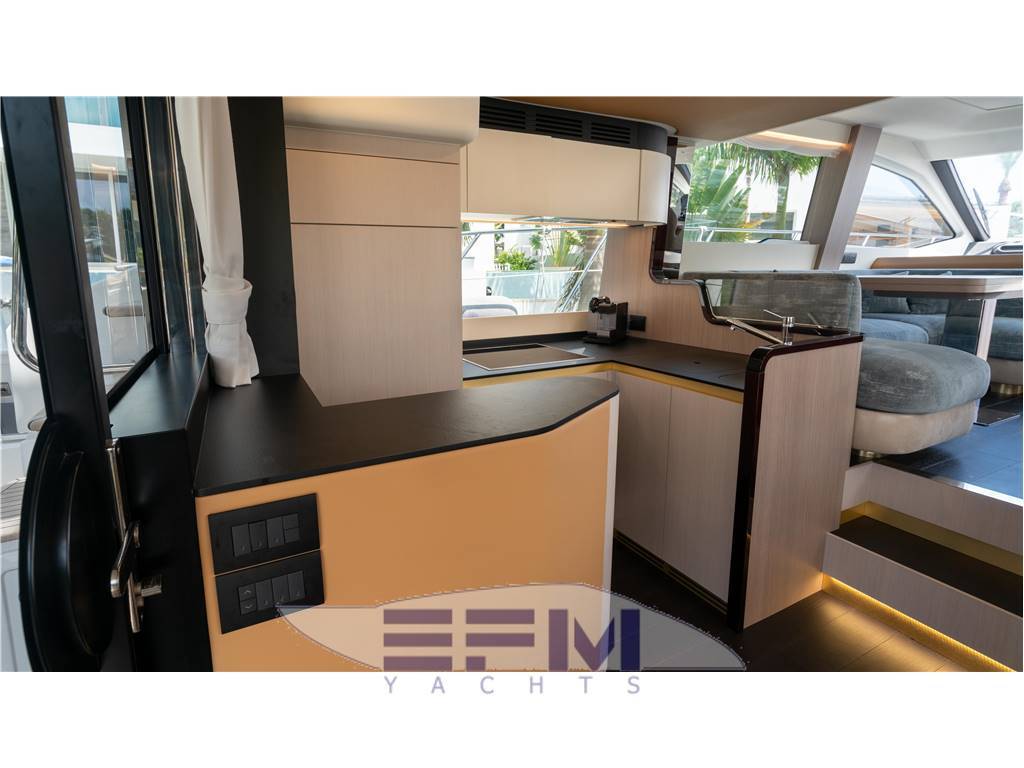 Azimut 55 fly